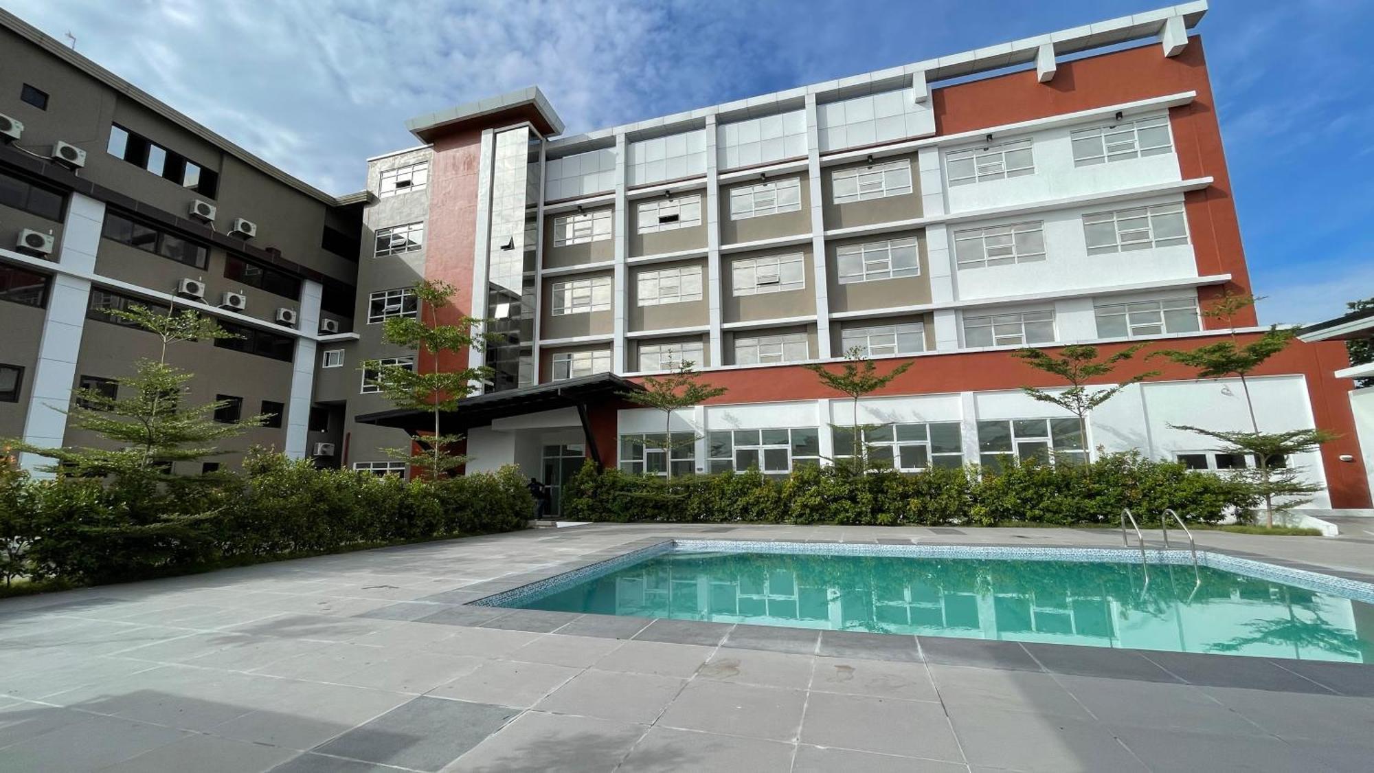 Staycation Hotel San Jose  Exterior photo